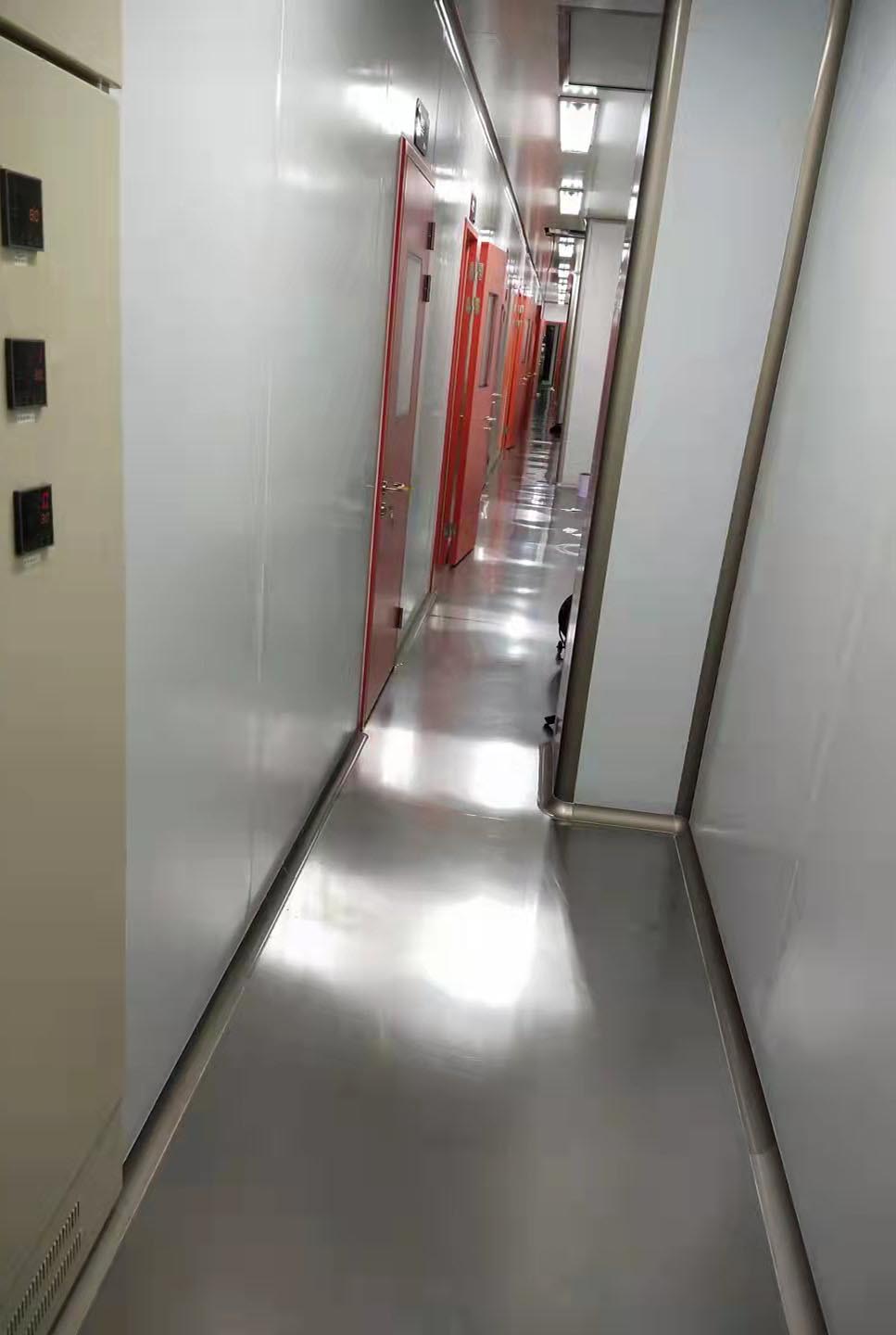 無塵自動<a href='http://www.bgc-golf.com/' target='_blank' title='噴漆設備' style='color:#eb2828'><strong>噴漆設備</strong></a>.jpg